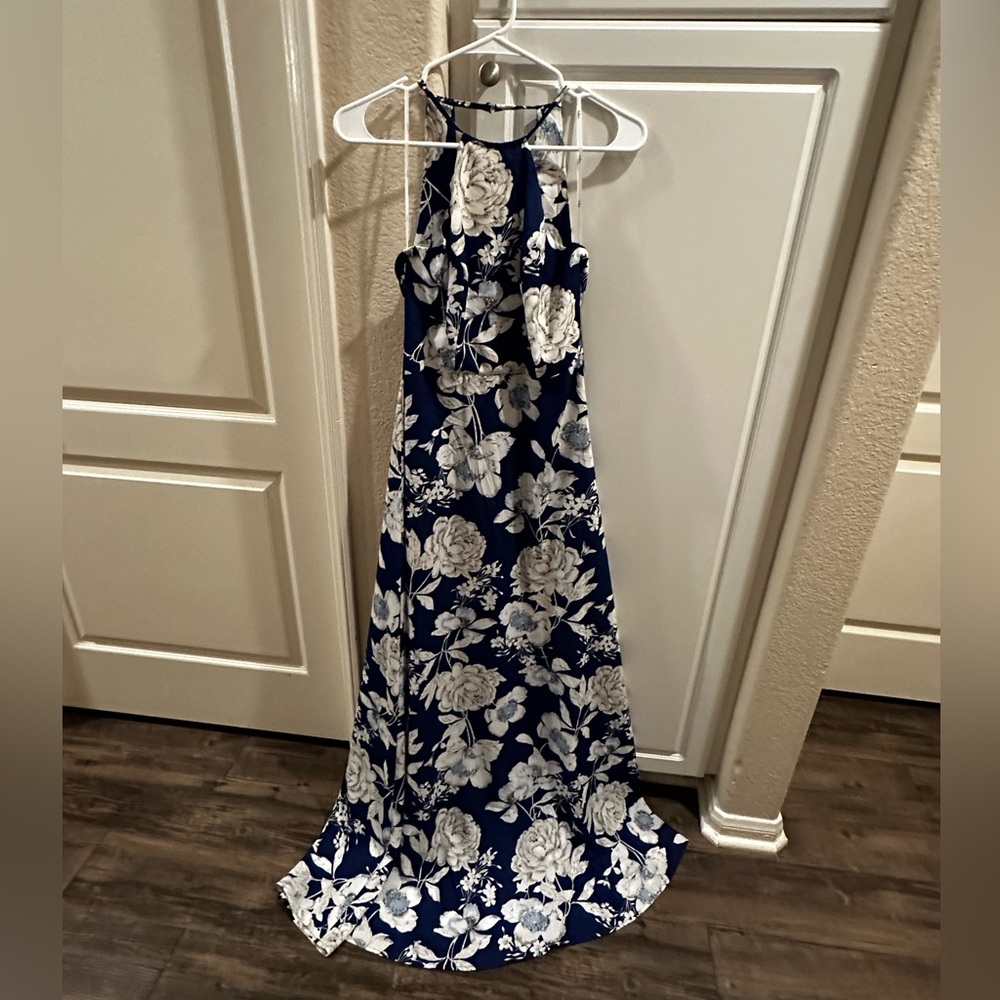 Lulus in Blue Blossom blue & White Floral Sleeveless Maxi Dress